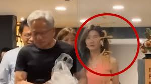 "젠슨 황과 긴밀한 관계 여성은 중국 스파이... 트럼프 1년전 알고도 조치 안해"