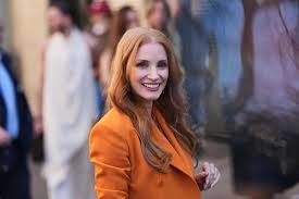 Jessica Chastain's Copper Bob Steals the Show at Taylor Swift's Wedding – The Ultimate Style Statement