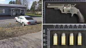 Erittäin vaarallinen Mersu-mies aiheutti karmean välikohtauksen hotellin pihassa – poliisi ampui