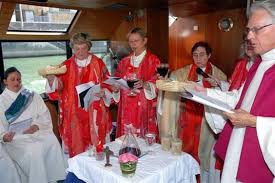 Resultado de imagen de mujeres sacerdotes catolicas