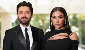 هل خبر زواج كريم محمود عبد العزيز ودينا الشربيني هو كذبة الأول من نيسان؟