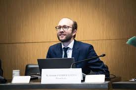 Commission sur l’audiovisuel public : Jérémie Patrier-Leitus, le discret président qui a tenté de maintenir l’équilibre face à Charles Alloncle