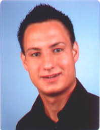 Am 27.06.2004 wurde Alexander Richter, Trainer der Eulengarde, ...
