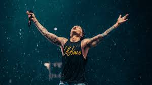 Ultimo torna con “Questa insensata voglia di te”: ecco il nuovo singolo