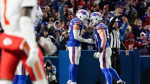 Michael Hoecht supporting teammates