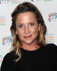 Actress Jessica Capshaw arrives to the Healthy Child Healthy World Annual Gala on October 14, 2010 in Los Angeles, California. - Jessica%2BCapshaw%2BHealthy%2BChild%2BHealthy%2BWorld%2BuB-3UpTfYP2l