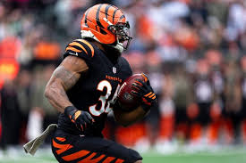 Samaje Perine Nears Return as Bengals Face Ravens