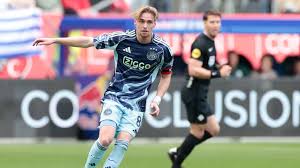 ¡Sorpresa en la Eredivisie! Utrecht vence al Ajax 2-1