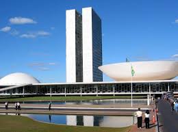 Eleitor escolherá 2 senadores em 2026; entenda como votar e evitar voto incompleto