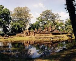 Intricate carvings on the pink sandstone of Banteay Srei temple