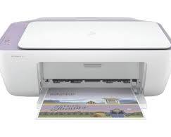 Image of student using HP Deskjet 2331 printer