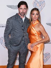 Yahoo Entertainment - News update