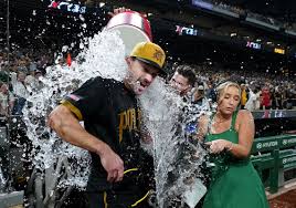 Bryan Reynolds' walk-off homer gives the Pirates a win in Jared Jones' return