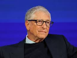 Bill Gates, exCEO de Microsoft: "Sobreestimamos lo que pasará en los próximos 2 años y subestimamos lo que ocurrirá en los siguientes 10"