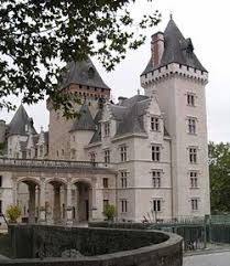 Resultado de imagem para pAU CIDADE FRANCESA