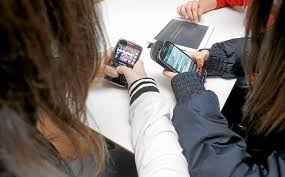 Resultado de imagen para Obstáculos que se oponen a la integración de la internet en las prácticas escolares