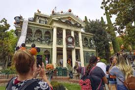 Disneyland Haunted Mansion Ride
