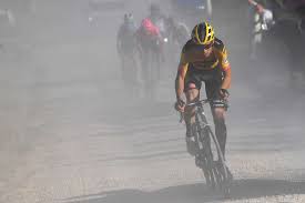 ‘Chegarei à largada com mais pontos de interrogação do que esperava’ – Wout van Aert se prepara para jornada sombria na Strade Bianche