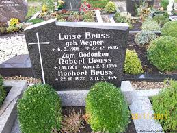 Grab von Robert Bruss (01.11.1901-02.03.1945), Friedhof Nendorp - nn011