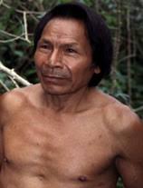 Ein alter Shuar Im Sommer 1999 besuchte die Gruppe im equadorianischen Amazonastiefland (Oriente) die Shuar. Begleitet wurde die Gruppe um Patrick Kofler ... - 11-12shuar