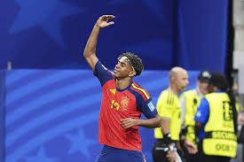El clon de Lamine Yamal, 18 años, igual de bueno, y con un acuerdo cerrado con el Barça, llega el 8 de agosto