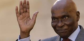 Franco-sénégalais, ancien président de SOS Racisme, Fodé Sylla a été amené à côtoyer, tout au long de son parcours, le président sénégalais. - 3053168-senegal-fode-sylla-appelle-wade-a-sortir-par-la-grande-porte