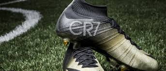 Hasil gambar untuk sepatu termahal di dunia saat ini