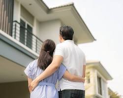 Image of couple looking at a new house