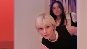 Jenna Ortega, Natalie Portman MRC Comedy ‘The Gallerist’ Heads To Roadside Attractions & Vertical In U.S. Deal