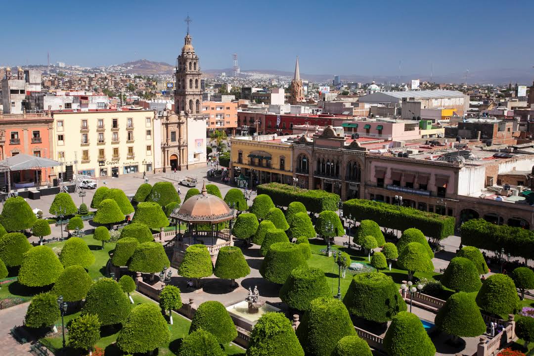 Encuentra vuelos económicos de Sioux City a León (SUX BJX