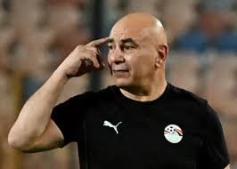 درخواست عمومی برای محرومیت سرمربی مصر!