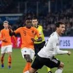 هولندا تتأهل لنصف نهائي دوري