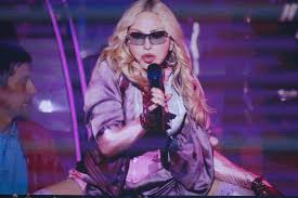 Madonna confunde con su actuación en el Mundial, ya que los fans se preguntan si fue 'pregrabada'