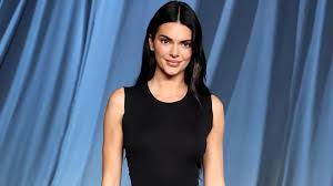 Kendall Jenner Mocks ‘Kardashian Curse,’ Bets on ‘Football Players’
