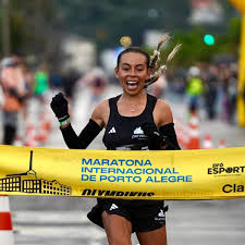 Laura Morales quebra o recorde da Meia Maratona de Porto Alegre