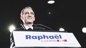 "Les gens ont envie de gagner" : comment expliquer la large victoire de Raphaël Glucksmann à la primaire de la gauche — franceinfo