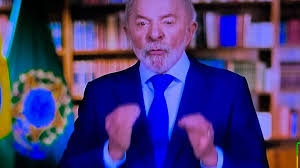 Lula vs. Trump: Guerra Comercial Ameaça a Soberania Brasileira?