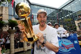 Splitter, campeão em 2014, diz que Spurs chegam fortes às Finais da NBA: "Time com muito talento"