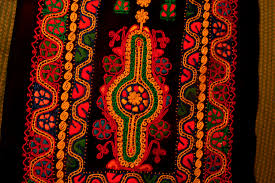 Résultat de recherche d'images pour "couching techniques in sewing"