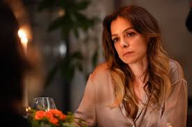 Jantar entre Karsu e Atilla termina em acidente em ''Coração de Mãe'' nesta sexta-feira (08)