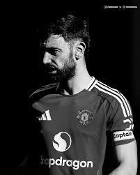 Bruno Fernandes nói về vị trí hiện tại của Man Utd trên BXH: : "Chúng tôi nhận rõ rằng vị trí hiện tại không tốt cho câu lạc bộ, tất cả đều