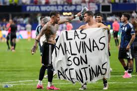 U.K. urges FIFA to investigate Argentina over Falklands banner at World Cup