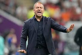 Barcelona, en alerta por la posible salida de un juvenil en conflicto: la contundente definición de Flick