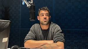 Luis Aguiar critica los cánticos del plantel de Peñarol hacia Maxi Silvera