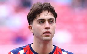 ¿Anotó Gabriel Milito en Chivas? La posición que Javier Aguirre descubrió de Brian Gutiérrez en la Selecció...