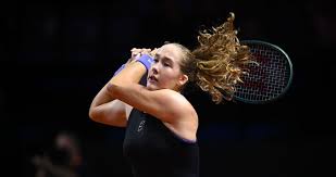 Andreeva Tops Parks, Set to Face Swiatek in Stuttgart Quarterfinals