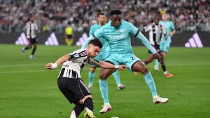 Juventus, surge Lucumí, do Bologna: novo nome para a defesa no mercado de transferências