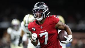 Falcons turn primetime doubters into believers behind Bijan Robinson's back-to-back masterpieces