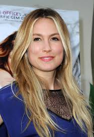 Sarah Carter Large Picture Shark. Is this Sarah Carter the Actor? Share your thoughts on this image? - sarah-carter-large-picture-shark-34747768