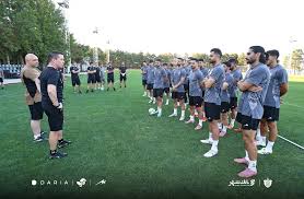 پرسپولیس با لیست کدام سرمربی خرید می‌کند؟